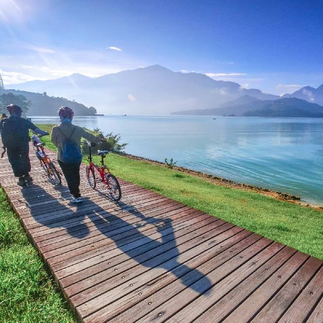 Taiwan: Wind and Wheels #26439*